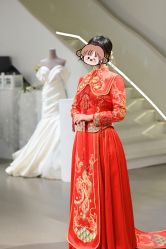 -艾米丽婚纱礼服