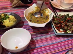 苦菜酥红豆-香巴拉云南餐厅(华莱坞店)