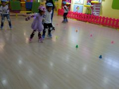 -阿布溜溜(同曦假日百货店)