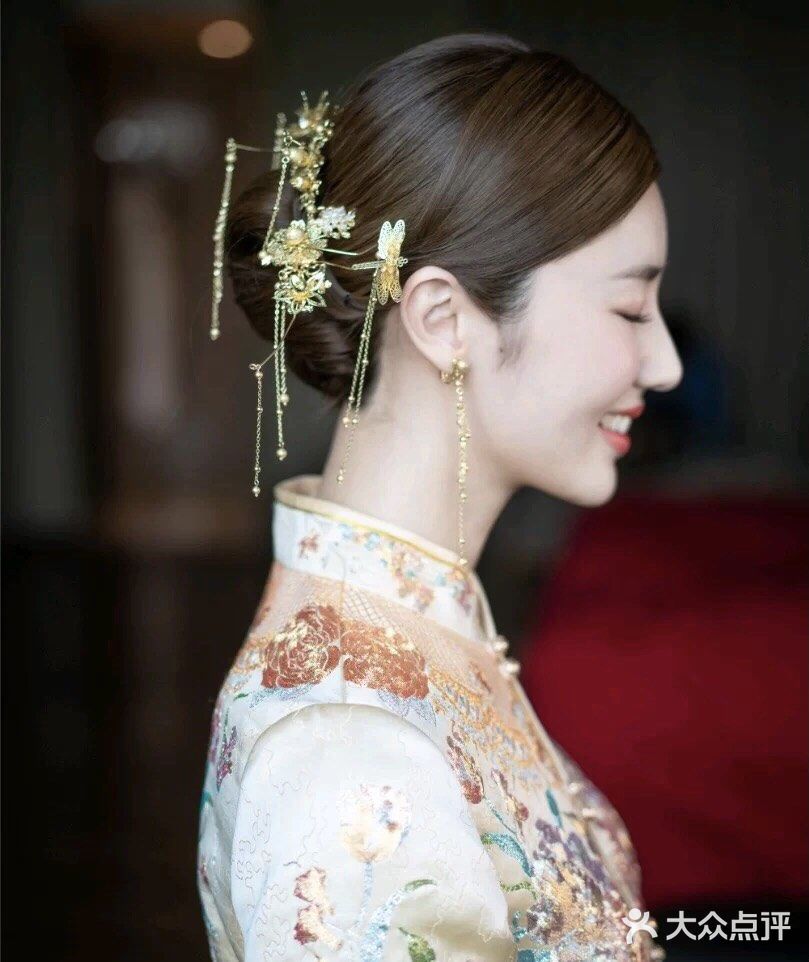 嫁了[调皮]被朋友夸上天像仙女的婚纱穿搭