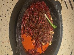 -红九格老火锅(三峡广场店)