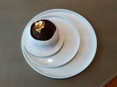 金箔鱼子酱海胆-Amber(置地文华东方酒店)