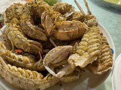 -三亚火车头万人海鲜广场