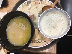 妈妈过桥米线-妈妈故事米线(市府恒隆店)