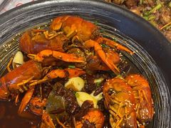 -肥肥虾庄·金牌油焖大虾(汉口城市广场店)