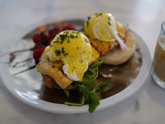 藜麦豆腐野蘑菇班尼迪克蛋-The Rug Cafe(王府中环店)