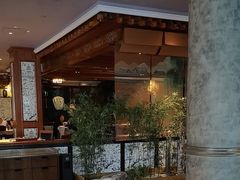 -八府香鸭·啫啫煲(华山路店)