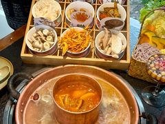 -菌自由丨野生菌火锅特色庭院餐厅(丽江古城店)