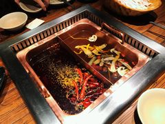 -老牌坊云南鱼豆花火锅(嵩山店)