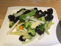 -小镇大厨新概念复合中餐厅(万达广场大连高新店)