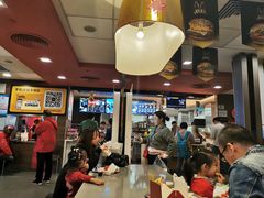 大堂-麦当劳(龙之梦购物中心店)