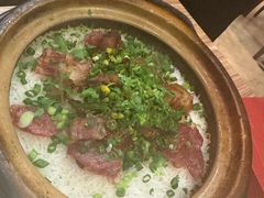 腊味煲仔饭-永記粤菜·五指毛桃花雕鸡煲(九亭店)