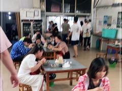 -正宗杨记普洱酸醋米线(总店)