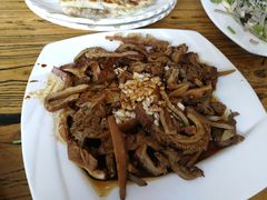 -溢心园香河肉饼总店