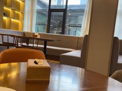 -杭州西湖湖滨银泰亚朵酒店