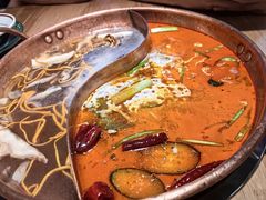 -洱火云南酸菜牛肉火锅(石景山当代商城店)