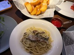 -卡普里披萨·牛扒·下午茶