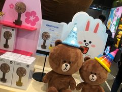 -LINE FRIENDS Garosu-gil Flagship Store