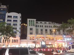 -解放路步行街                