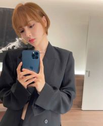-AYO SALON