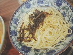 -九斤黄三黄鸡专卖店