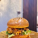 万物皆可火鸡面⁉️ 温州也有火鸡面汉堡了