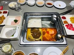 -海底捞火锅(杭州萧山宝龙广场店)