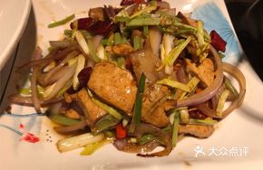 Eighteen-Second Snowflake Stir-Fried Beef