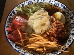 -百里峡七彩艺术小镇