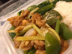 沙姜煎焗鸡球饭-都城壹族快餐(第66分店)