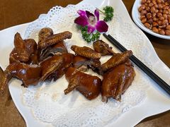 妙龄乳鸽-香山家宴