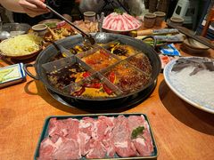 -周小明火锅(黑金冠社区店)