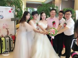 -雪莉美妆婚纱馆