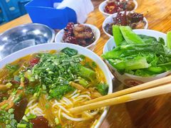 -越洋肖氏老米线(杨家坪店)
