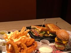 -The Habit Burger Grill 哈比特汉堡(爱琴海店)