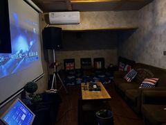 -玩坞轰趴馆·户外团建聚会主题生日派对馆(世豪广场店)