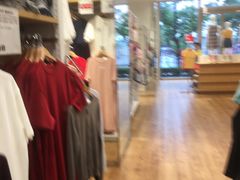 -优衣库(广州恒宝广场店)