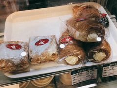 -白玉兰食品甜凤店(合生汇店)