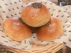 -沁屋面包店(人民东路店)