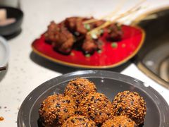 巧克力糖油果子-小饕荟雅安贡椒鱼鲜馆(广福桥店)