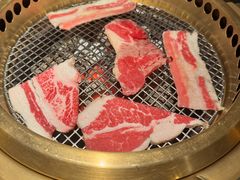 -铭牛烧肉·和牛海鲜自助(高新月牙湖店)