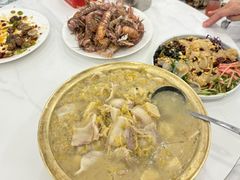 -鑫渔港海鲜本地菜·山海关浑锅(东戴河店)