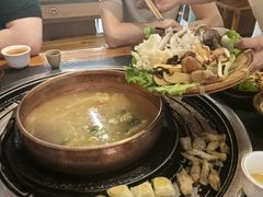 -阿山卓·野生菌火锅·纳西火塘烤肉