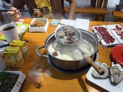 -养牛邓·潮汕牛肉海鲜自助火锅(广州店)