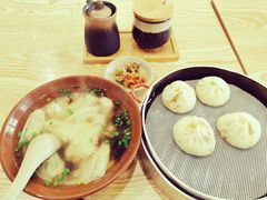 鲜肉小馄饨-桐香园小笼包(百井坊巷店)