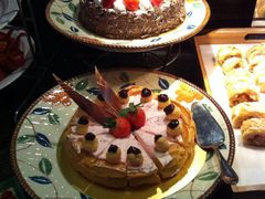 蛋糕-广州花园酒店-凌璇阁360度高空海鲜自助餐CAROUSEL
