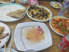 -溢心园香河肉饼总店