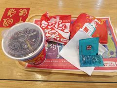 -塔斯汀中国汉堡(江南万达店)