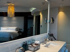 -苏州金鸡湖中茵皇冠假日酒店