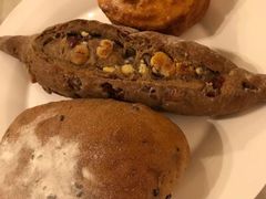 黑米芋泥软欧面包-多乐之日(和平伊势丹店)